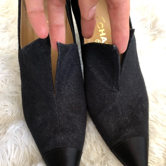 Chanel pointed toe heels - Picture 5 of 8